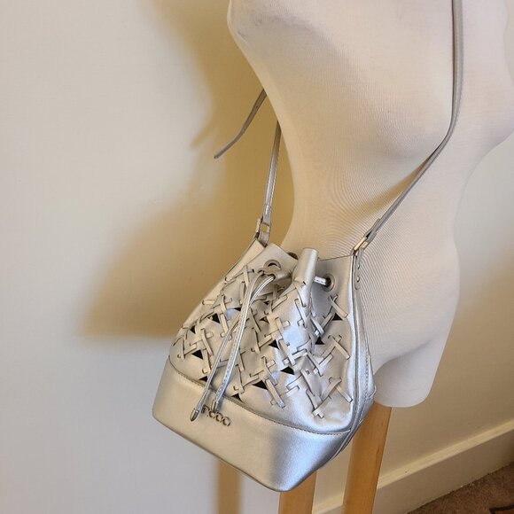 NŌBO (Poland) Silver Drawstring Basketweave Shoulder Bag - NWOT - Picture 11 of 11